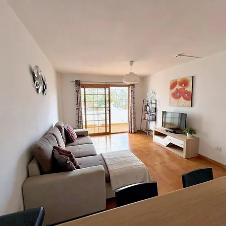 Garden City Costa Adeje 1 Bedroom Apartment Large Balcony Close To Beach Playa de las Americas (Tenerife)