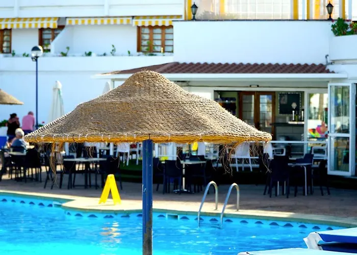 One Bedroom Apartment, Garden City, Heated Pool, Close To Playa Americas Плайя-де-лас-Амерікас
