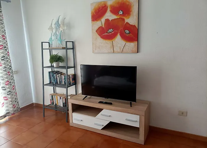 One Bedroom Apartment, Garden City, Heated Pool, Close To Playa Americas Apartament Playa de las Americas (Tenerife)