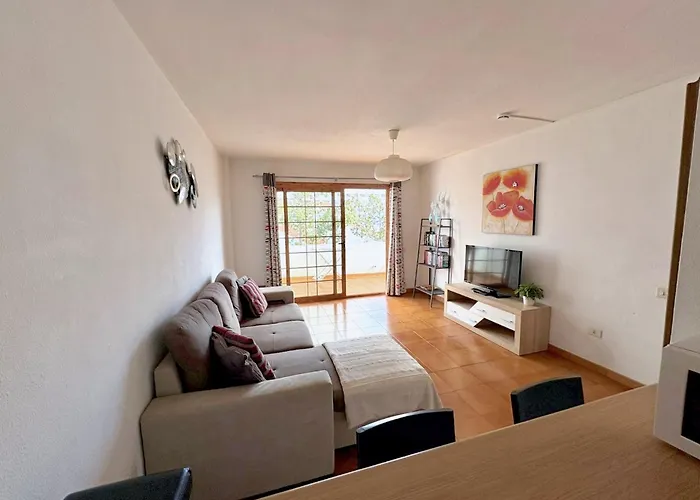 One Bedroom Apartment, Garden City, Heated Pool, Close To Playa Americas Playa de las Americas (Tenerife)